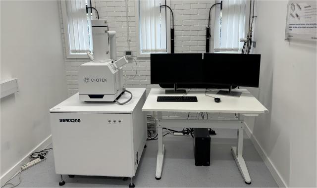 Presentamos CIQTEK SEM3200: Presentación de la microscopía SEM en la Universidad de Loughborough, Inglaterra